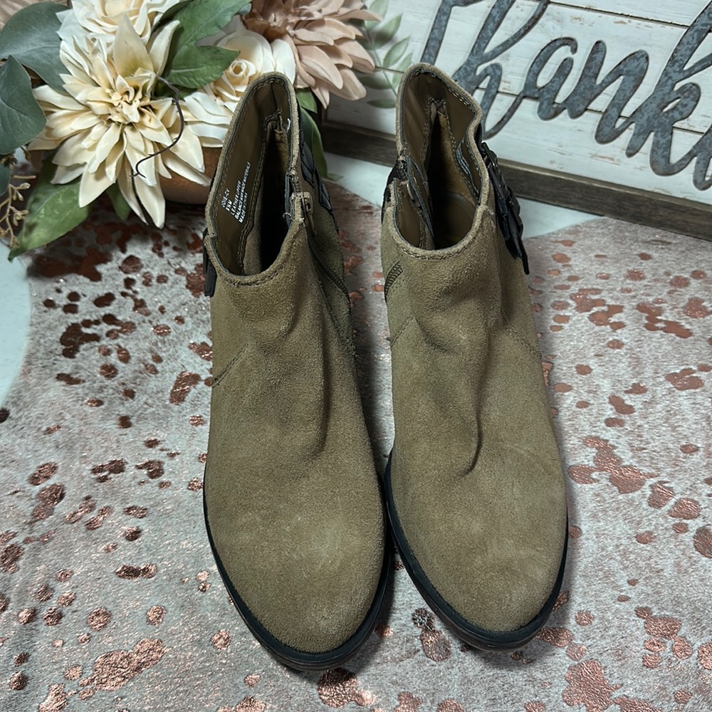 Crown Vintage leather booties